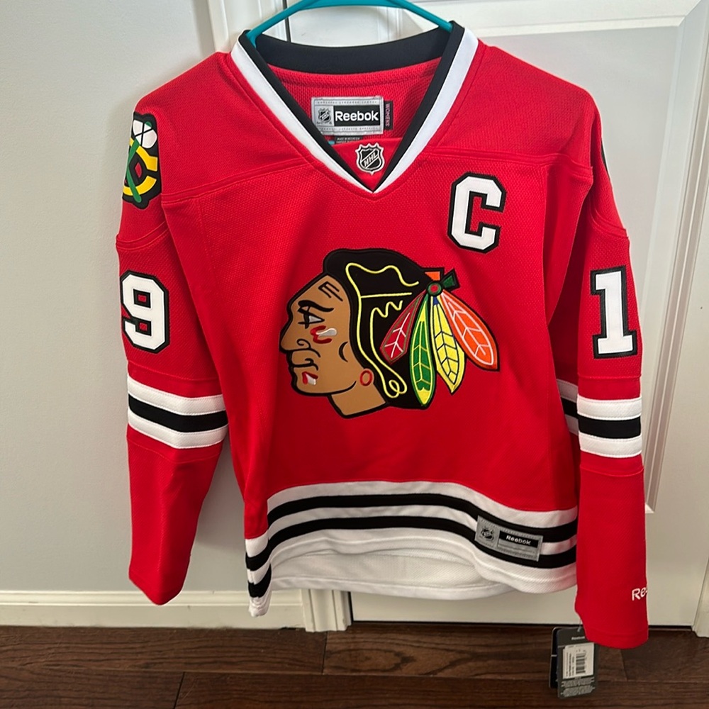 Chicago Blackhawk Toews #19 jersey